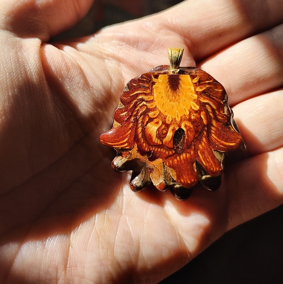Third Eye Pinecone Pendant - Picture 3 of 3